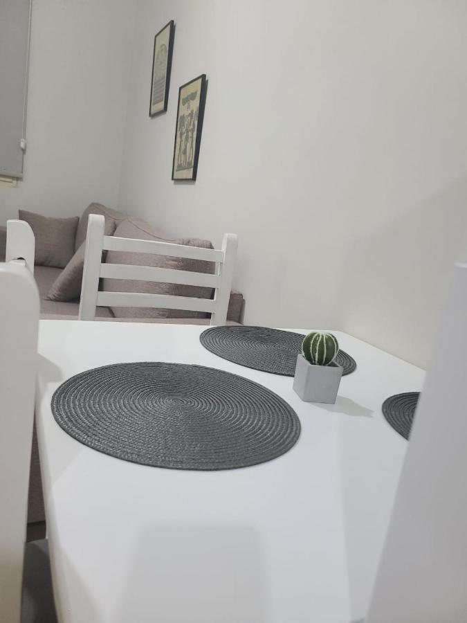 Home Inn Apartaments Tirana Zewnętrze zdjęcie