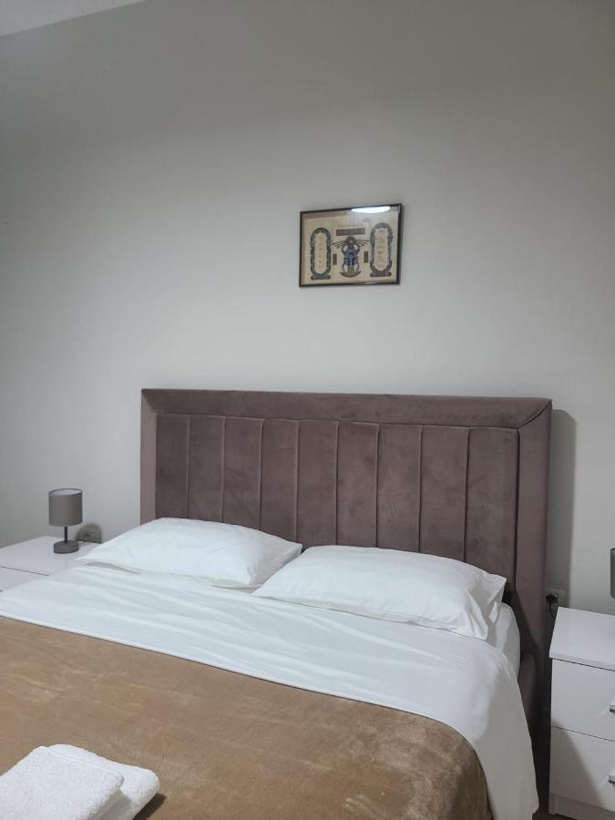Home Inn Apartaments Tirana Zewnętrze zdjęcie